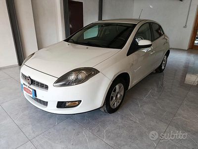 Usata Fiat Bravo Dynamic 120 CV (88 kW) 2010 Bianco Utilitaria