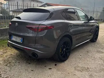 Usata Alfa Romeo Stelvio 286 CV (210 kW) 2017 Grigio SUV