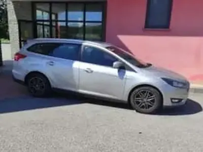 Usata Ford Focus Titanium S 120 CV (88 kW) 2017 Argento Station wagon