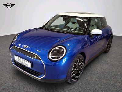 Usata Mini Cooper SE Favoured 160 kW (218 CV) 2025 Blu/azzurro Utilitaria