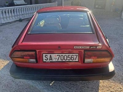 Usata Alfa Romeo Alfetta 130 CV (95 kW) 1982 Rosso Berlina
