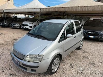 Usata Fiat Idea 70 CV (51 kW) 2008 Grigio Monovolume