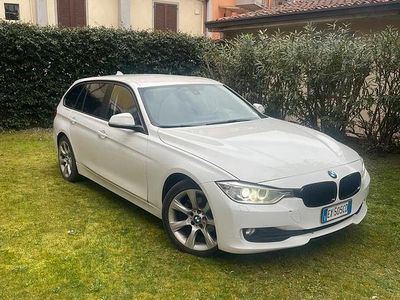 Usata BMW 318 150 CV (110 kW) 2015 Bianco Station wagon