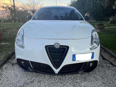 Usata Alfa Romeo Giulietta Distinctive 120 CV (88 kW) 2013 Utilitaria