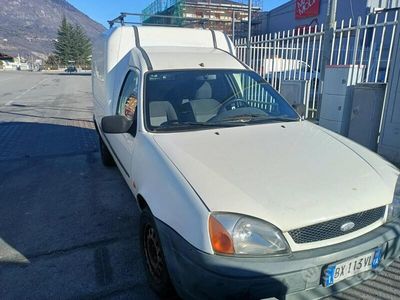 usata Ford Courier Van