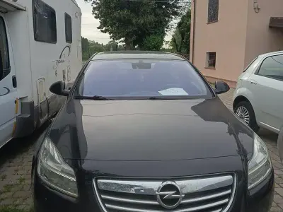 Usata Opel Insignia 140 CV (102 kW) 2013 Nero Berlina
