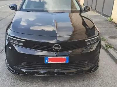 Usata Opel Astra Edition 110 CV (80 kW) 2024 Utilitaria