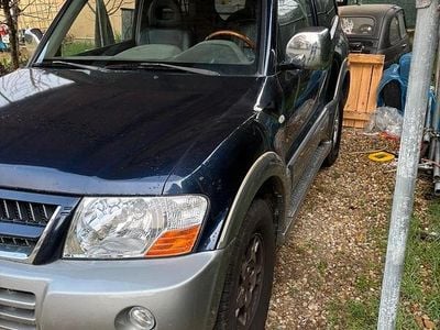 Usata Mitsubishi Pajero 160 CV (117 kW) 2004 Blu SUV