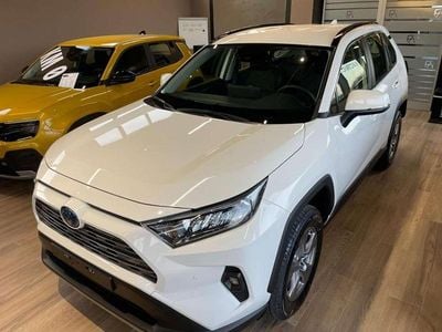 Nuova Toyota RAV4 Hybrid Active 178 CV (130 kW) 2026 Bianco SUV