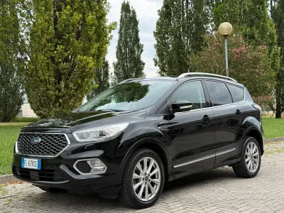 Usata Ford Kuga Vignale 150 CV (110 kW) 2017 Nero SUV