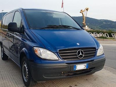Begagnad Mercedes Vito 88 HK (64 kW) 2005 Blå