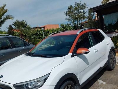 Usata Kia Stonic 110 CV (80 kW) 2018 Bianco SUV