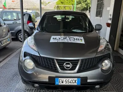 Usata Nissan Juke Tekna 110 CV (80 kW) 2014 Grigio SUV
