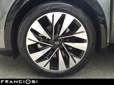 Usata Renault Rafale Techno 200 CV (147 kW) 2025 Grigio scuro SUV