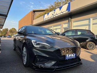 Gray Usata 2020 Ford Focus ST-Line Berlina | 19.900 € (Cara)