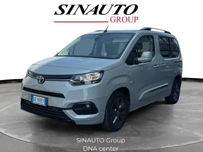 Usata Toyota Proace City City 131 CV (96 kW) 2021 Grigio Monovolume