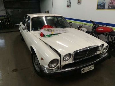 Jaguar XJ6