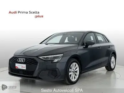 Usata Audi A3 Sportback e-tron Business 110 CV (80 kW) 2023 Grigio Utilitaria