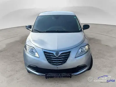 Usata Lancia Ypsilon Gold 69 CV (50 kW) 2012 Grigio Utilitaria