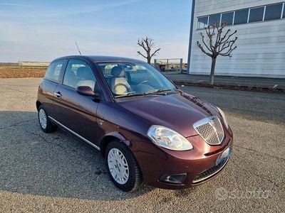 Usata Lancia Ypsilon 75 CV (55 kW) 2009 Marrone Utilitaria