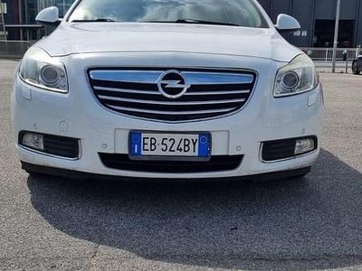 Usata Opel Insignia 218 CV (160 kW) 2010 Bianco Station wagon