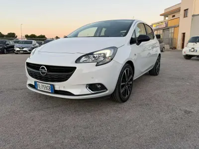 Usata Opel Corsa 90 CV (66 kW) 2017 Bicolore Utilitaria