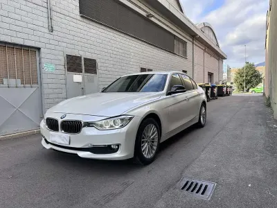 Usata BMW 320 Luxury Line 184 CV (135 kW) 2013 Berlina