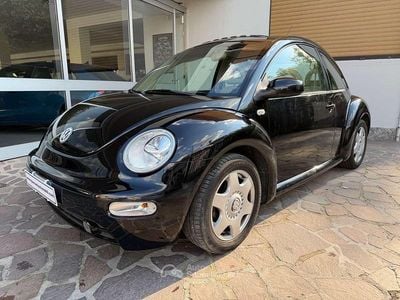 Usata VW New Beetle 102 CV (75 kW) 2002 Nero Utilitaria