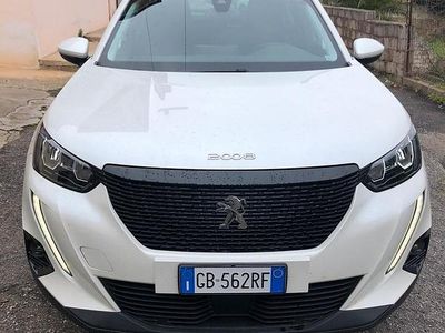 Usata Peugeot 2008 Active 131 CV (96 kW) 2019 Bianco SUV