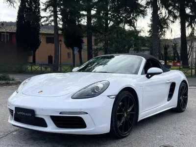 Usata Porsche 718 Boxster 299 CV (219 kW) 2019 Bianco Cabrio
