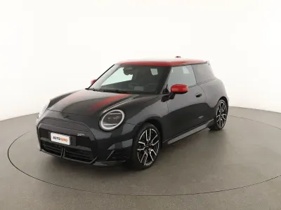 Usata Mini Cooper SE 160 kW (218 CV) 2024 Nero Utilitaria