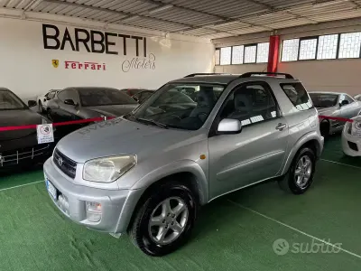 Usata Toyota RAV4 150 CV (110 kW) 2003 Grigio SUV