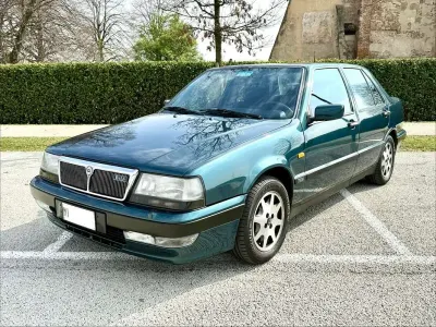 Usata Lancia Thema 152 CV (111 kW) 1993 Verde Berlina