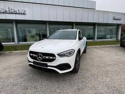 Mercedes GLA200