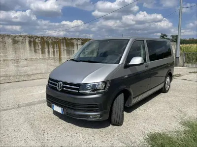 Usata VW Caravelle 150 CV (110 kW) 2019 Grigio Furgone