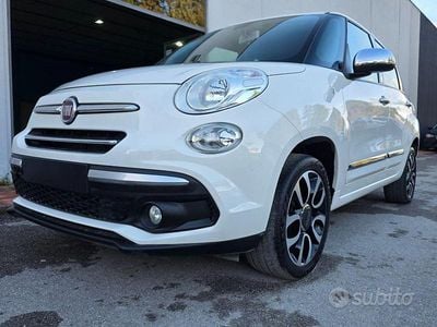 Begagnad Fiat 500L Mirror 84 HK (61 kW) 2018 Vit Minibuss