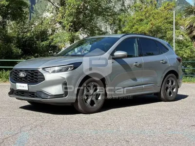Usata Ford Kuga ST-Line 179 CV (131 kW) 2024 Grigio SUV