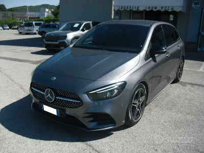 Usata Mercedes B180 Premium 116 CV (85 kW) 2021 Grigio Utilitaria
