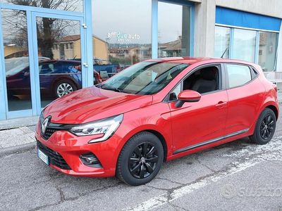 Usata Renault Clio V Zen 101 CV (74 kW) 2020 Rosso Berlina