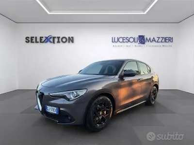 Usata Alfa Romeo Stelvio Super 160 CV (117 kW) 2022 Grigio SUV