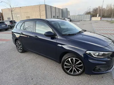 Usata Fiat Tipo Lounge 120 CV (88 kW) 2017 Station wagon