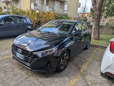 Nero Usata 2022 Hyundai i20 Berlina | 13.500 € (Buon prezzo)