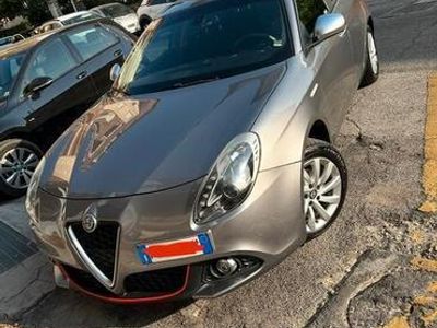 Grigio Usata 2017 Alfa Romeo Giulietta Utilitaria | 10.750 € (Buon prezzo)