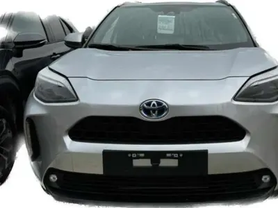 Usata Toyota Yaris Cross Trend 116 CV (85 kW) 2024 Grigio scuro metallizzato SUV