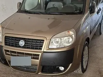 Usata Fiat Doblò 105 CV (77 kW) 2006 Monovolume
