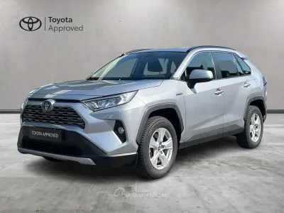 Usata Toyota RAV4 Active 218 CV (160 kW) 2021 Argento SUV