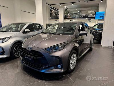 Usata Toyota Yaris Hybrid Business Edition 2021 Grigio Berlina