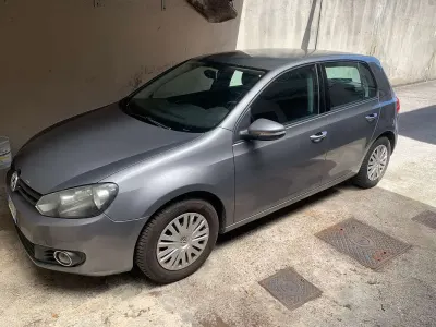 Usata VW Golf VI Comfortline 102 CV (75 kW) 2010 Grigio Utilitaria