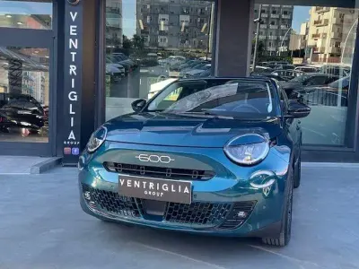Nuova Fiat 600 La Prima 110 CV (80 kW) 2025 Bianco SUV