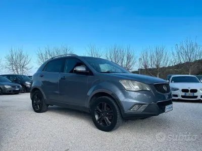Usata SsangYong Korando 175 CV (128 kW) 2012 Grigio SUV